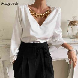 Korean Chic Loose Black White Women Blouses Fashion Solid V Neck Woman Shirt With Chain Long Sleeve Female Clothing 13066 210512