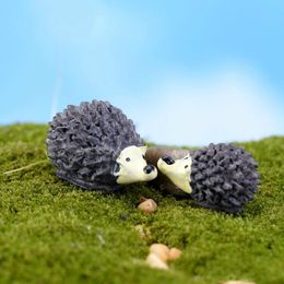 Garden Decorations Hedgehog Mom and Son Cartoon Mini Animals Ornament Miniatures Landscape Decor RH2505