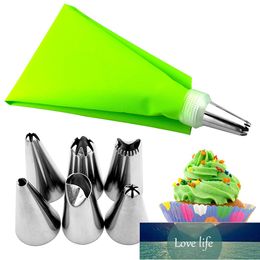 8Pcs/Set Stainless Steel Pastry Nozzles for Cream with Silicone Pastry Bag Cake Icing Piping DIY Cake Decorating Baking Tool