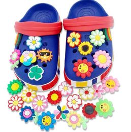 Decorative quality lovely kid Colours Shoe Charms luminous Buckles Charm Decoration,croc shoes Accessories glowing up in the dark