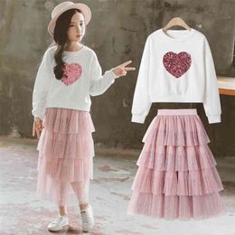 Fashion Girls Skirt Set Spring Autumn Children Love Sequins Sweatshirts + Lace Tutu Skirts Boutique Kids Clothing 3-14T 210622