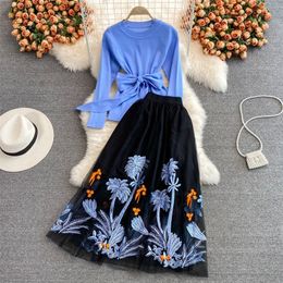 Autumn Spring Blue Knit Tops and Embroidery A-line Midi Skirt Two piece Sets Women Runway Design Fashion Set Suit M69511 220221