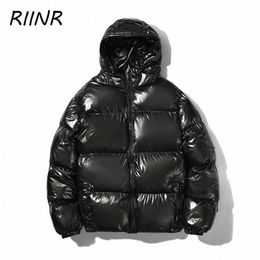 Riinr Shiny Thick Padded Coat Fashion Trend Warmth Reflective Hooded Men's Solid Colour Jacket Couple Plus Size Coat 211129