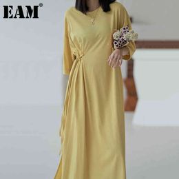 [EAM] Women Yellow Bandage Big Size Dress Round Neck Three-quarter Sleeve Loose Fit Fashion Spring Summer 1DD8767 210512