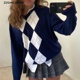 Autumn Boyfriend style V neck Black White Rhombic Plaid Sweater Woman Knitting Long sleeve Pullover Jumper Preppy Knitwear 210429