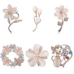 Rinhoo Classic Exquisite Female Opal Crystal Brooches Pin for Women Wedding Bouquets Flower Leaf Brooch Pin Garment Jewellery Gift