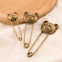 Vintage Cartoon Bear Brooch Women Cute Animal Brooches Suit Lapel Pin Gift for Love Friend Wholesale Price