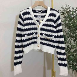 High Quality Spring Knitted Vintage Sweater Cardigan Women Clothes Striped Casual Single Breasted Long Sleeve Elegant Crop Top 210514