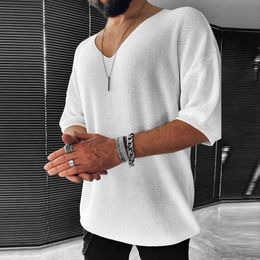 Summer Short Sleeve V-neck Knit Sweater Solid Male Fashion Tops Pullover Streetwear Men Autumn Casual Loose Sweaters Jumper 211014