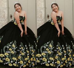 2022 Vintage Sunflowers Quinceanera Dresses Embroidered Ball Gowns Puffy Mexican Sweet 15 Dress Strapless Tulle Prom