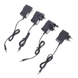 DC5.5mm 8.4V 1A Ladegerät Für Akku Scheinwerfer Headlamp Taschenlampe Flashlight 