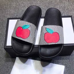 Fashion luxury shoe slipper slide man s slipper summer casual sandal Designer Slippers Booties Genuine Leather Rubber With box