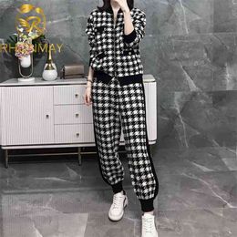 Women Fall Knit Sweatshirts Suit Knitted Tracksuit Houndstooth Black 2 Piece Set Zipper Plaid Cardigan Coats Pants Two 210506