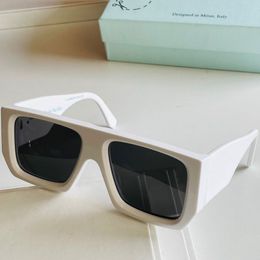 Designer Men Sunglasses OW40018U O ff the latest trend fashion all-match style tough square tooling feel super thick sheet Personality Sunglasses