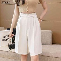 Women High Waist Solid Color Loose Knee-length Shorts Summer Casual Female Wide Leg Straight Button Black Ladies 210430