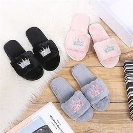 Women Fur Slippers Winter Plush Warm Flat Indoor Shoes Female Fashion Crown Pattern Home Pink Women Fluffy Slippers Slides Y1120