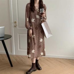 Women French Retro Dress Floral Printing Long Sleeves Gentle Elegant V-Neck Chic Female Fashion Clothe 210525