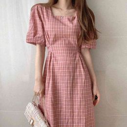 Women Vacation Daliy Casual Pink Plaid Belt Dress Square Collar Short Puff Sleeve Loose Fashion Summer 16W903 210510