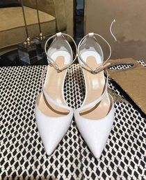 Sandali con tacco alto da donna in stile europeo di grandi dimensioni 35-41 scarpe da sposa in pelle pantofole a farfalla flash rosa