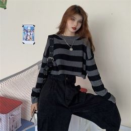 Hong Kong style retro wear short coat high waist western striped sweater women spring, autumn and winter hedging laziness 210914