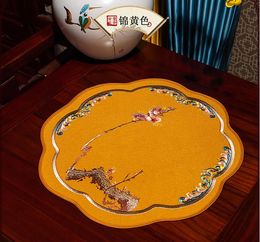 Custom Large Fine Embroidery Petal-shaped Table Mat Cotton Linen Chinese Decorative Vase Tableware Placemat Proective Non-slip Coffee Teapoy Pad