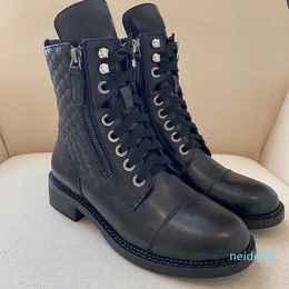 021 designer Fashion Women Martin Boots Cowskin Leather High end top level quality Knight Boot laces Adjustable zipper opening 2021