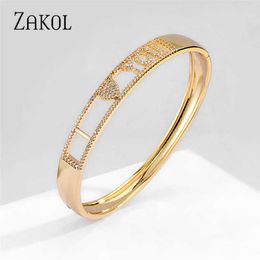 Zakol Fashion Women and Men Hollow-carved Design Love Letter Zircon Couple Bangle for Valentine's Day Jewelry Gift Fsbp2215 Q0720