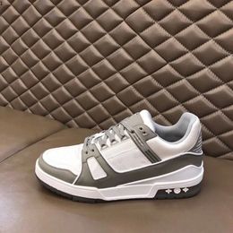 Official website luxury men casual sneakers fashion shoes high quality travel sneakers fast delivery mkj002