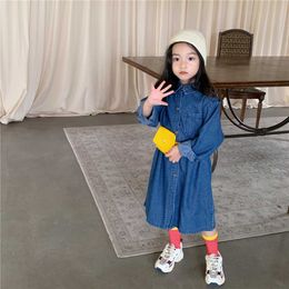 Abito in denim a maniche lunghe in stile coreano da ragazza 2021 Autunno Nuovi vestiti per bambini Abito sottile per bambini Abito camicia alla moda Q0716