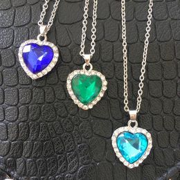 Chokers Fashion Creative Zircon Peach Heart Ocean Blue Love Eternal Pendant Necklace Lady Birthday Party Gift