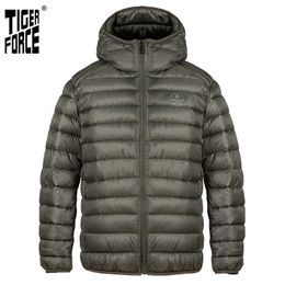 Tiger Force мужская зимняя куртка повседневная высококачественная хлопчатобумажная одежда мода мужские теплые мужские пальто Parkas 70712 210818