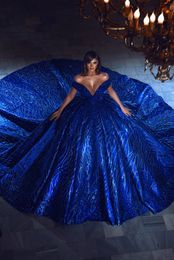 Luxury Royal Blue Ball Gown 2021 Quinceanera Dresses Off Shoulder Beaded Sequined Sweet 16 Dress Party Wear Princess Gowns Xv Años Vestidos De 15