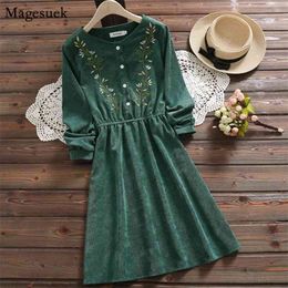 Spring Autumn Vintage Corduroy Women Dress Long Sleeve Embroidery Floral Female Casual Midi Ladies ed Vestidos 7425 210512