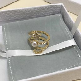 -El anillo de diseño de los anillos de amor El mejor regalo para las mujeres Anillo de compromiso para mujeres Lujos de diseño Anillos de diseño Joyería de moda Halloween D218313Z