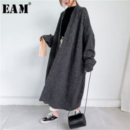 [EAM] Grey Big Size Thick Knitting Cardigan Sweater Loose Fit V-Neck Long Sleeve Women Fashion Autumn Winter 1Y163 210922