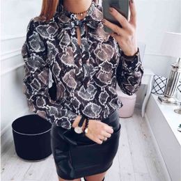 Fashion women sexy chiffon blouses casual snake skin printed shirts ladies loose tops 210518