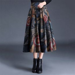 Fashion High Waist Woolen Print Pleated Skirt Women Plus Size Vintage Thick Midi Female Faldas Big Swing Wool Long s 210421