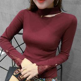 Autumn Solid T-shirts Women Hollow Out With Necklace Lace Embroidery Stretchy Tops Bottoming Long Sleeve Camiseta Mujer T99292 210421