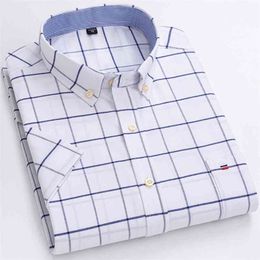 Men's Summer Casual Short Sleeve 100% Cotton Thin Oxford Shirt Single Patch Pocket Standard-fit Button-down Plaid Striped Shirts 210809