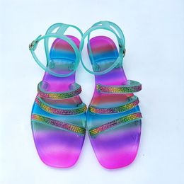 Moda rahat renkli sandalet kadın açık terlik kadın 2021 yaz düz ayakkabı