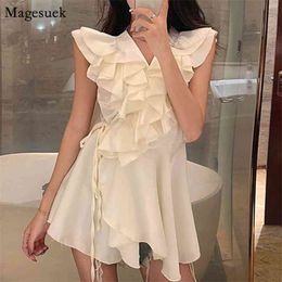 Korean Sleeveless Ruffles Chiffon Shirt Female Fashion Elegant V Neck White Blouse Women Lace-Up Loose Pink Tops 14538 210512