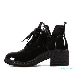 2021 patent leather Autumn winter boots for women Black lace up oxford ankle boots ladies warm plush motorcycle Platform boots