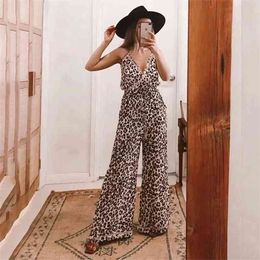 Seksi V Boyun Backless Leopar Baskı Tulum Sprint Uzun Tulum Geniş Bacak Püskül Tulumlar Yaz Tulum Oymak 210415