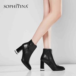 SOPHITINA Fashion Square Heels Ankle Boots Black Genuine Leather Women Shoes Round Toe Quality Handmade Autumn Zipper Boots B67 210513