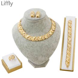 Liffly Bridal Dubai Gold Sets Crystal Necklace Bracelet Nigerian Wedding Party Women Fashion Jewellery Set