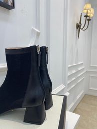 2022 Luxus-Klassiker-Kurzstiefel aus Rindsleder, Modedesigner-Halbstiefel aus Leder von guter Qualität mit Boxgröße 35 bis 40