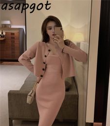 Temperament Sexy Wrap Hip Sleeveless Backless Halter Knitted Dress Slim V Neck Full Single Breasted Cardigan Thin Pink Sets 210429