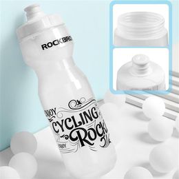 Rockbros 750 ml ciclismo bicicletta bottiglia d'acqua bicicletta bicicletta bollitore portatile in plastica sport all'aperto bevitori di montagna gooda39a14 A21
