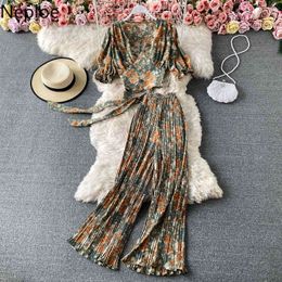 Neploe Summer Floral Suit Two Piece Outfits for Women V-neck Shirt Crop Tops Pleated Wide Leg Pnats Femme Roupas 2 Piece Set 210422