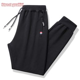 Men sweatpants Men's Joggers Straining Pants Streetwear Jogging Trousers for Men Casual Fashion Hip Hop Men Baggy Pants 211201